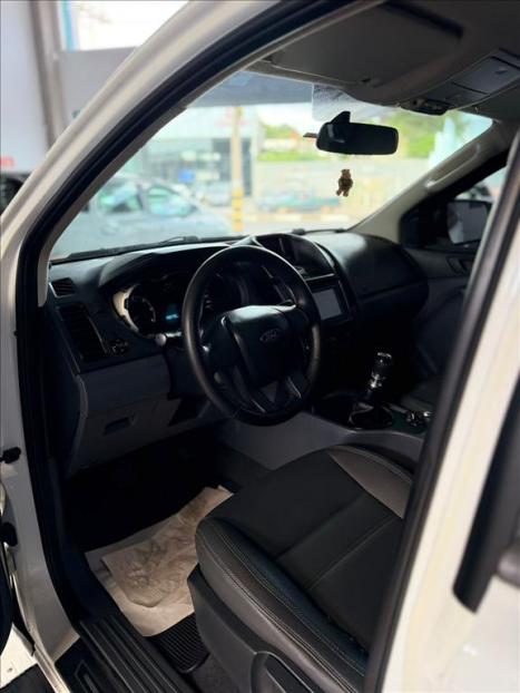 FORD Ranger 3.2 20V XLS CABINE DUPLA TURBO DIESEL, Foto 10