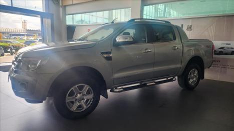 FORD Ranger 3.2 20V CABINE DUPLA 4X4 LIMITED TURBO DIESEL AUTOMTICO, Foto 2