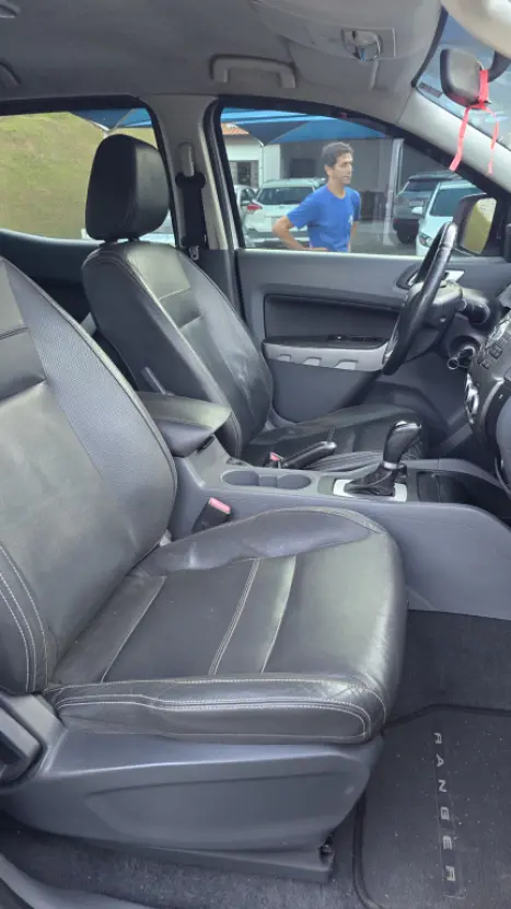 FORD Ranger 3.2 20V XLT 4X4 CABINE DUPLA TURBO DIESEL AUTOM�TICO, Foto 11