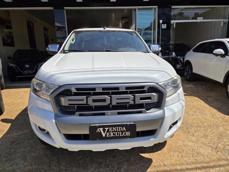 FORD Ranger 3.2 20V XLT 4X4 CABINE DUPLA TURBO DIESEL AUTOM�TICO, Foto 4