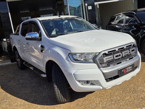 FORD Ranger 3.2 20V XLT 4X4 CABINE DUPLA TURBO DIESEL AUTOM�TICO, Foto 4