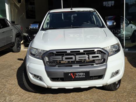 FORD Ranger 3.2 20V XLT 4X4 CABINE DUPLA TURBO DIESEL AUTOM�TICO, Foto 8