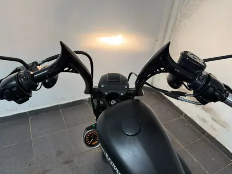 HARLEY DAVIDSON Sportster XL 883 IRON, Foto 9