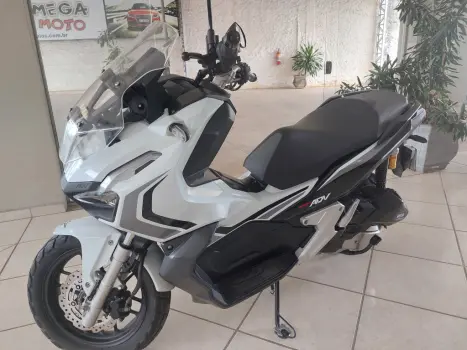 HONDA ADV 150 , Foto 1