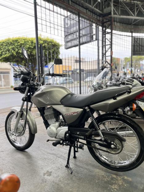 HONDA ADV 150 , Foto 2