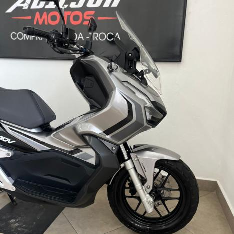 HONDA ADV 150 ABS, Foto 2