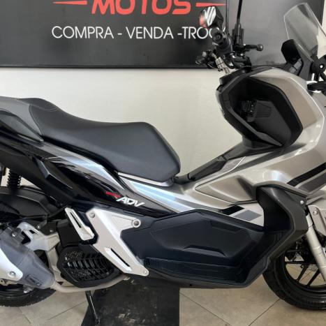 HONDA ADV 150 ABS, Foto 3