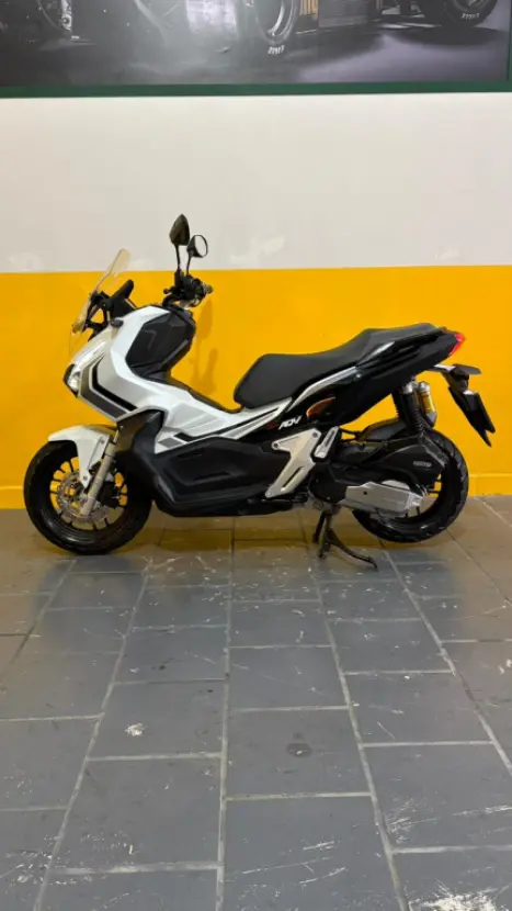 HONDA ADV 150 ABS, Foto 6
