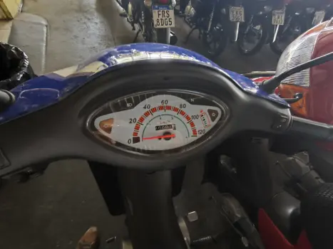 HONDA Biz 100 ES, Foto 3