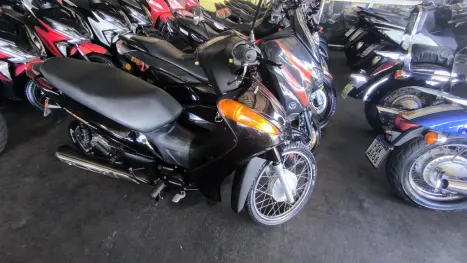 HONDA Biz 100 ES, Foto 2