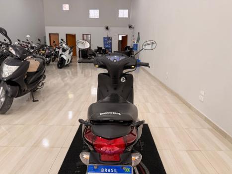 HONDA Biz 125 ES, Foto 3