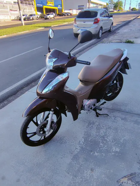 HONDA Biz 125 EX, Foto 2