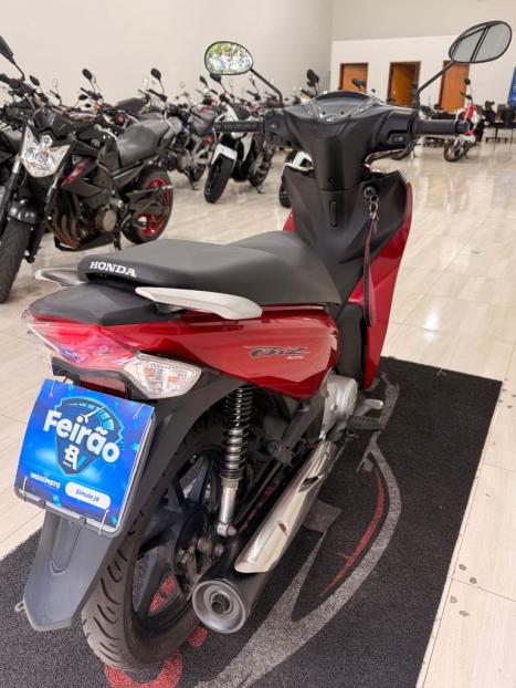 HONDA Biz 125 EX, Foto 4