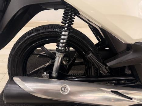 HONDA Biz 125 EX, Foto 4