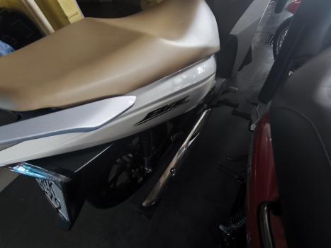 HONDA Biz 125 EX, Foto 4