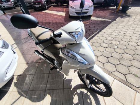 HONDA Biz 125 EX, Foto 2
