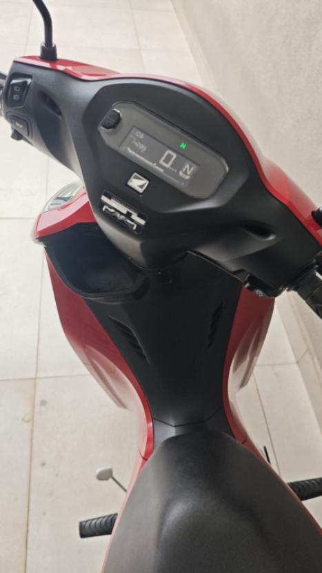 HONDA Biz 125 EX, Foto 6