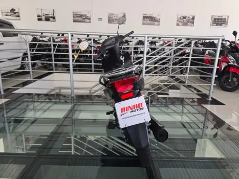 HONDA Biz 125 EX, Foto 4