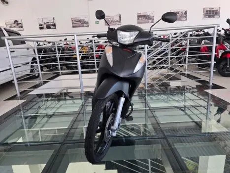 HONDA Biz 125 EX, Foto 6
