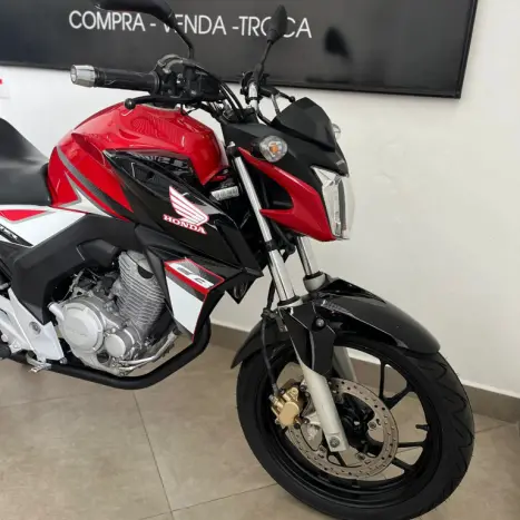 HONDA CB 250 F Twister , Foto 2