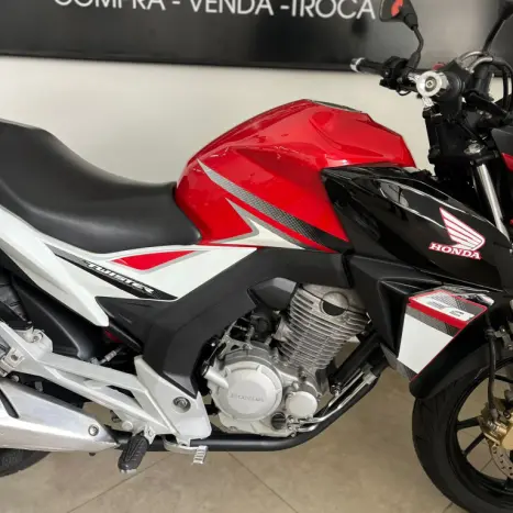 HONDA CB 250 F Twister , Foto 3