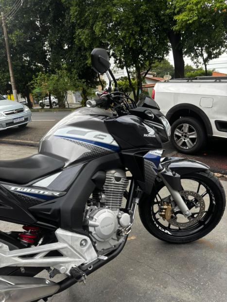 HONDA CB 250 F Twister FLEXONE, Foto 6