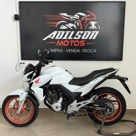 HONDA CB 250 F Twister , Foto 6