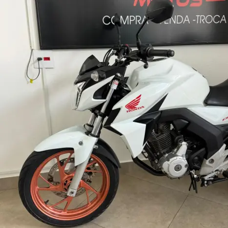 HONDA CB 250 F Twister , Foto 7