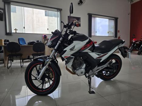 HONDA CB 250 F Twister FLEXONE, Foto 1