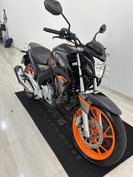 HONDA CB 250 F Twister FLEXONE, Foto 3