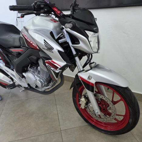 HONDA CB 250 F Twister FLEXONE, Foto 2