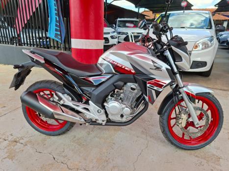 HONDA CB 300 F Twister FLEX CBS, Foto 3