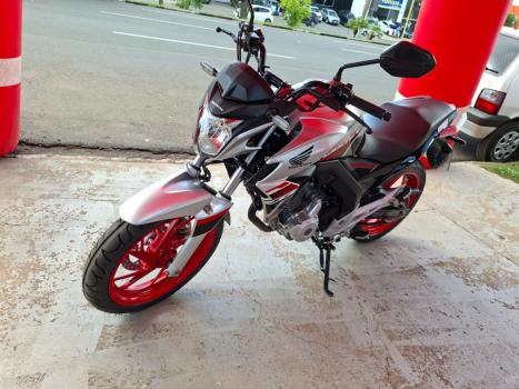 HONDA CB 300 F Twister FLEX CBS, Foto 4