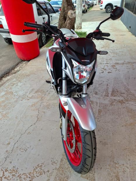 HONDA CB 300 F Twister FLEX CBS, Foto 5