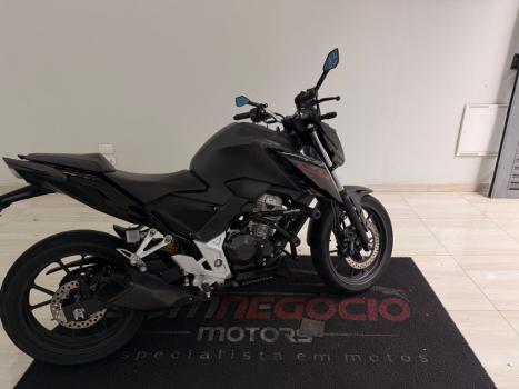 HONDA CB 300 F Twister FLEX ABS, Foto 3