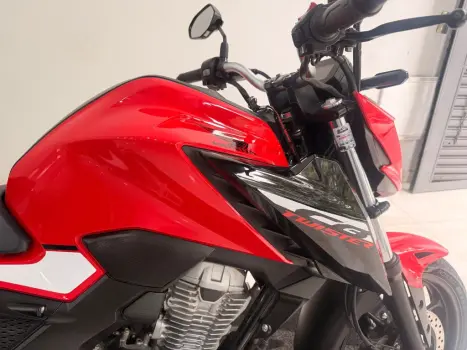 HONDA CB 300 F Twister FLEX ABS, Foto 2