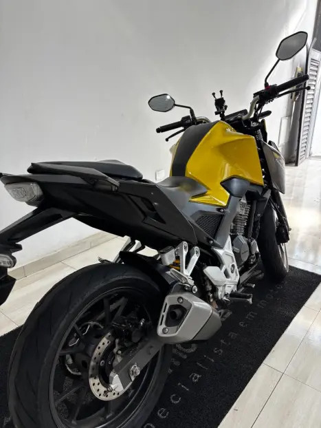 HONDA CB 300 F Twister FLEX ABS, Foto 4