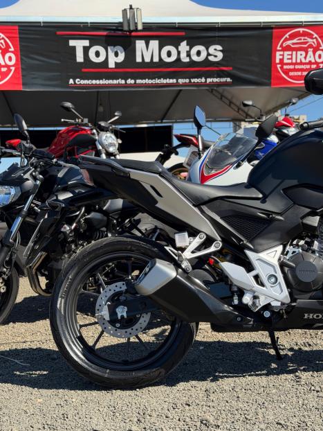 HONDA CB 300 F Twister FLEX CBS, Foto 4
