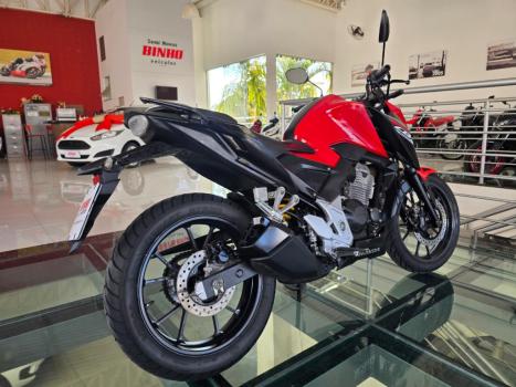 HONDA CB 300 F Twister FLEX CBS, Foto 4