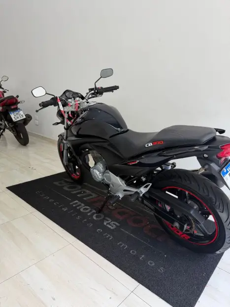 HONDA CB 300 R ABS, Foto 9
