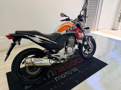 HONDA CB 300 R ESPECIAL EDITION, Foto 3