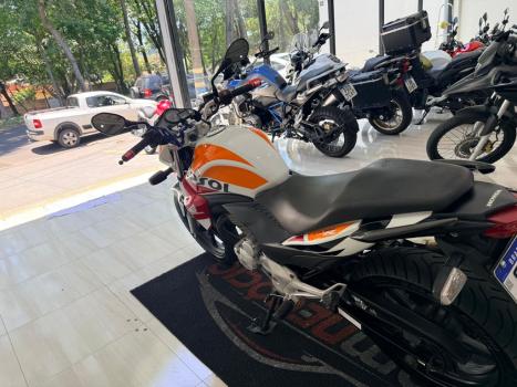 HONDA CB 300 R ESPECIAL EDITION, Foto 4