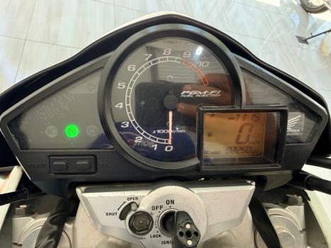 HONDA CB 300 R ESPECIAL EDITION, Foto 7