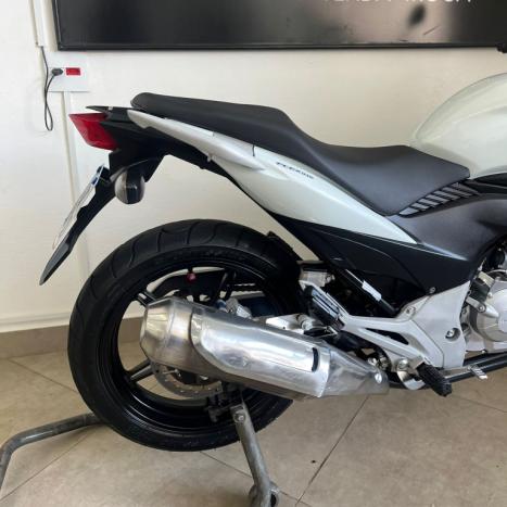 HONDA CB 300 R FLEX, Foto 4 HONDA CB 300 R FLEX, Foto 4