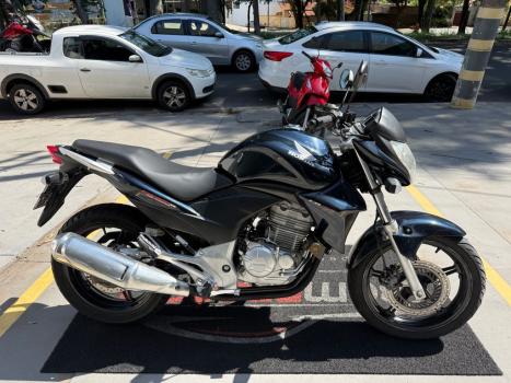 HONDA CB 300 R STD, Foto 2