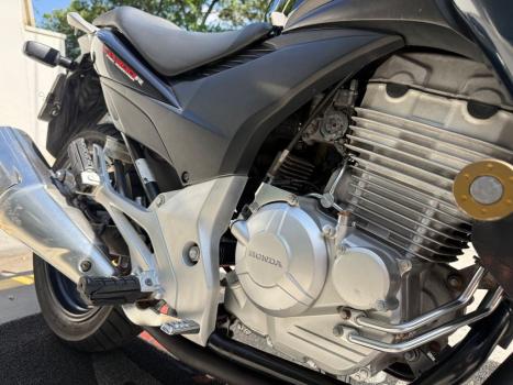 HONDA CB 300 R STD, Foto 9