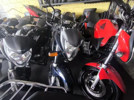 HONDA CB 300 R STD, Foto 1
