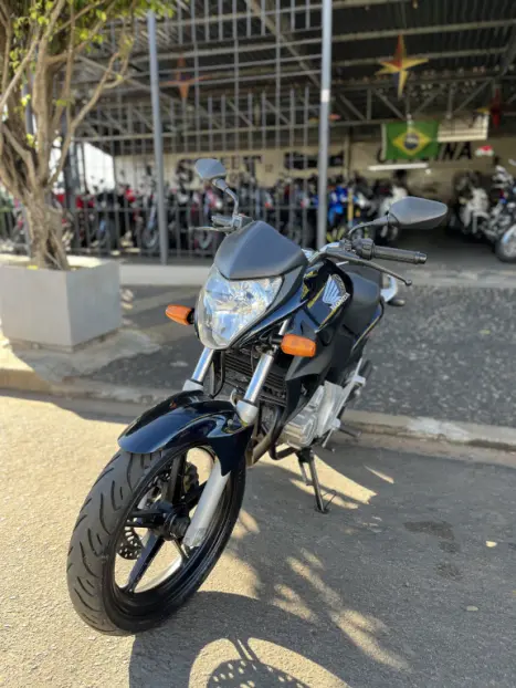 HONDA CB 300 R STD, Foto 3