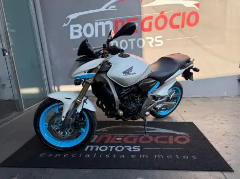 HONDA CB 600 F HORNET SEM ABS, Foto 3 HONDA CB 600 F HORNET SEM ABS, Foto 3