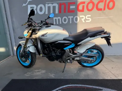 HONDA CB 600 F HORNET SEM ABS, Foto 4 HONDA CB 600 F HORNET SEM ABS, Foto 4